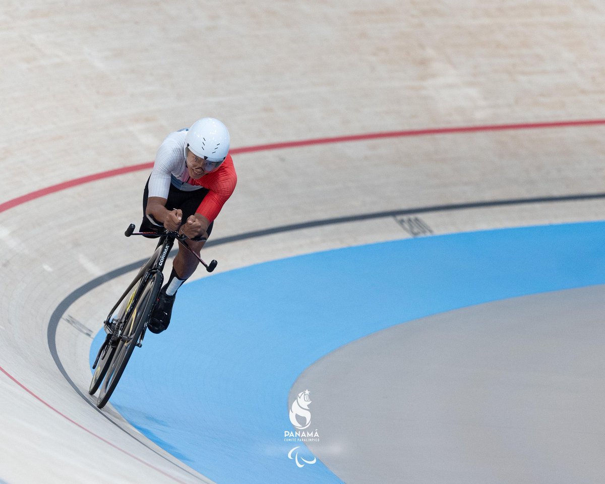 ¡Orgullo panameño!🇵🇦👏🏻

Nuestro paraciclista 🚴 Esteban Goddard culminó su segunda jornada de competencia con un diploma paralímpico en los 3,000 metros persecución individual y la posición 16 en los 1,000 metros. #Paris2024 #ParalympicGames