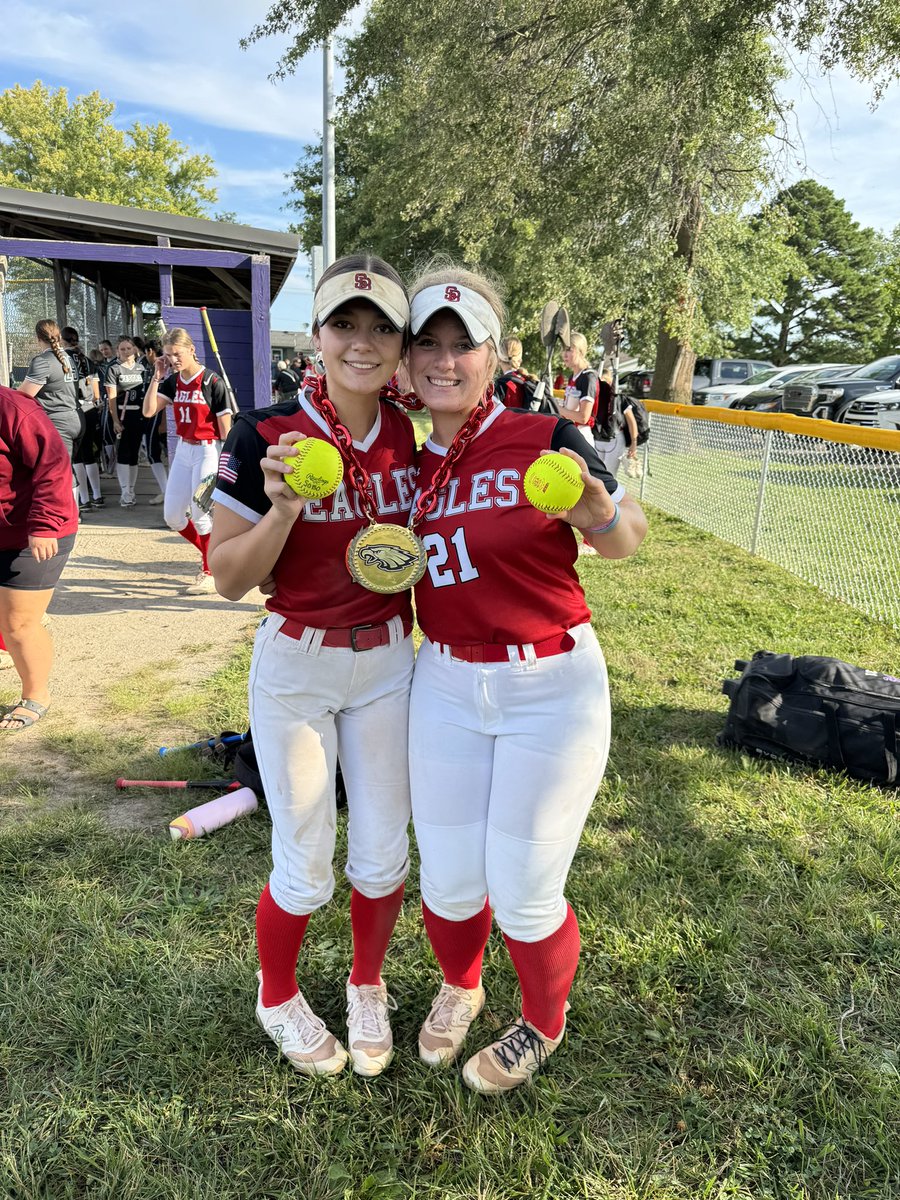 SB Eagle Softball tweet media