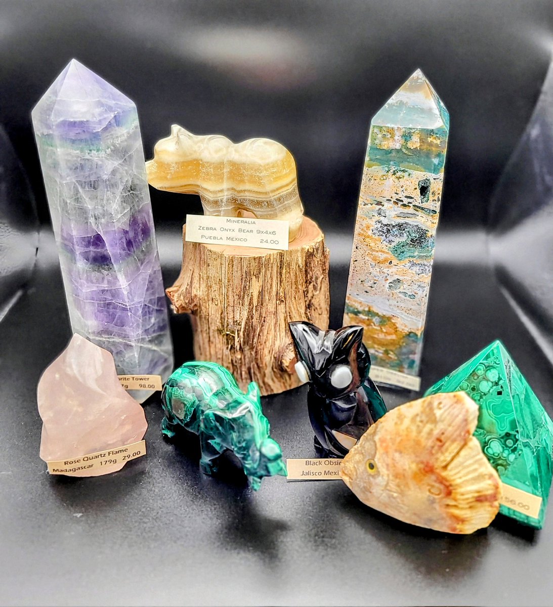 massanuttencc24's tweet photo. 25% off anything carved in the Rocks &amp; Minerals shop. We have some gorgeous stones from across the globe. 🌎 
#crystals #crystalshop #rocks #rockshop #crystalhealing #carvedcrystals #crystalsphere #crystalsale #Minerals #fluorescentminerals https://t.co/zrNKdTUkxS