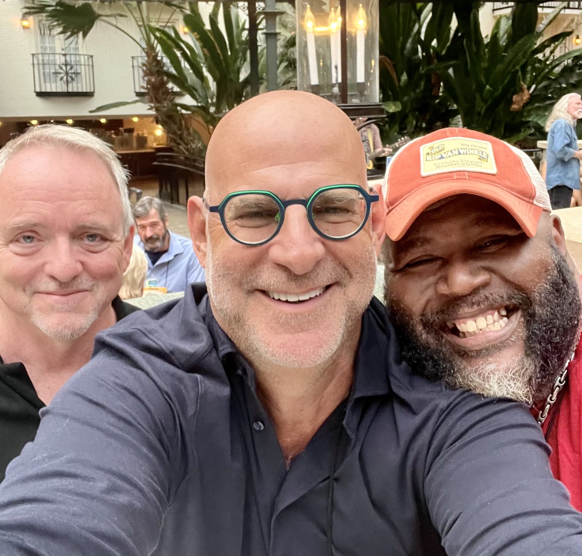 Harlan Coben tweet media