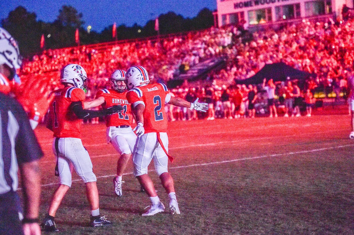 Another great crowd at Waldrop last night to see our 28-7 win vs. Briarwood. We appreciate the energy. #WeAreHWD