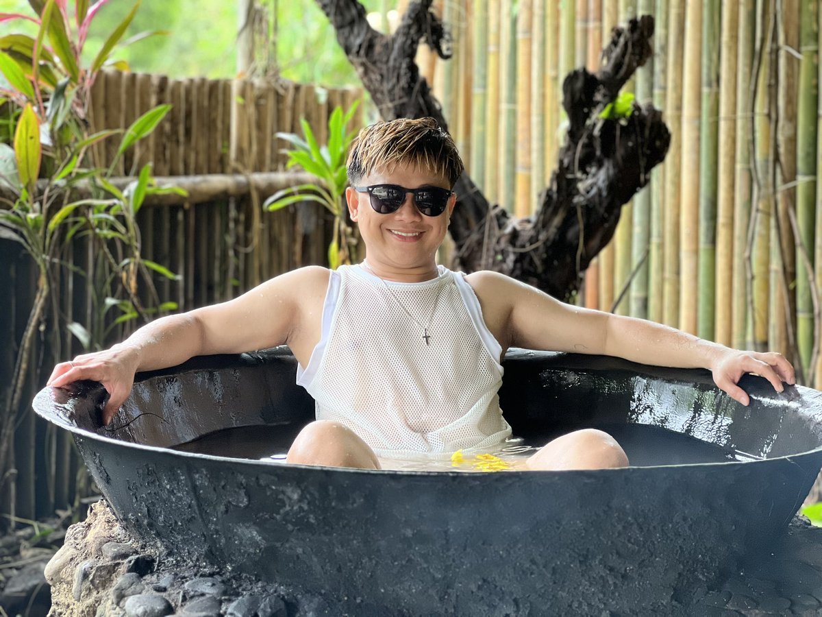 dionibabyyy's tweet photo. Mama : Nak, pagluto'g lami.

me : Gipabukalan si self. https://t.co/quUk6xzTnk