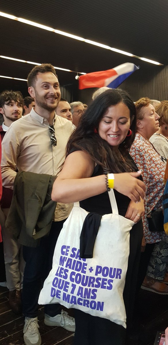 la_chouet's tweet image. Ce sac m'aide + pour mes courses que 7 ans d'Emmanuel Macron
@leilachaibi @damienmaudt à #Flixecourt #le31jeviens