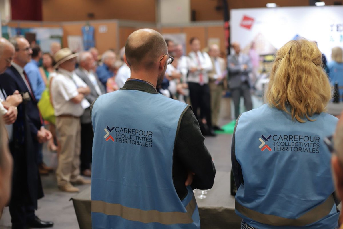 15e #Carrefourdescollectivités : clap de fin !
Merci à tous d'avoir été nombreux à venir rencontrer les exposants et suivre les conférences, à l'année prochaine !