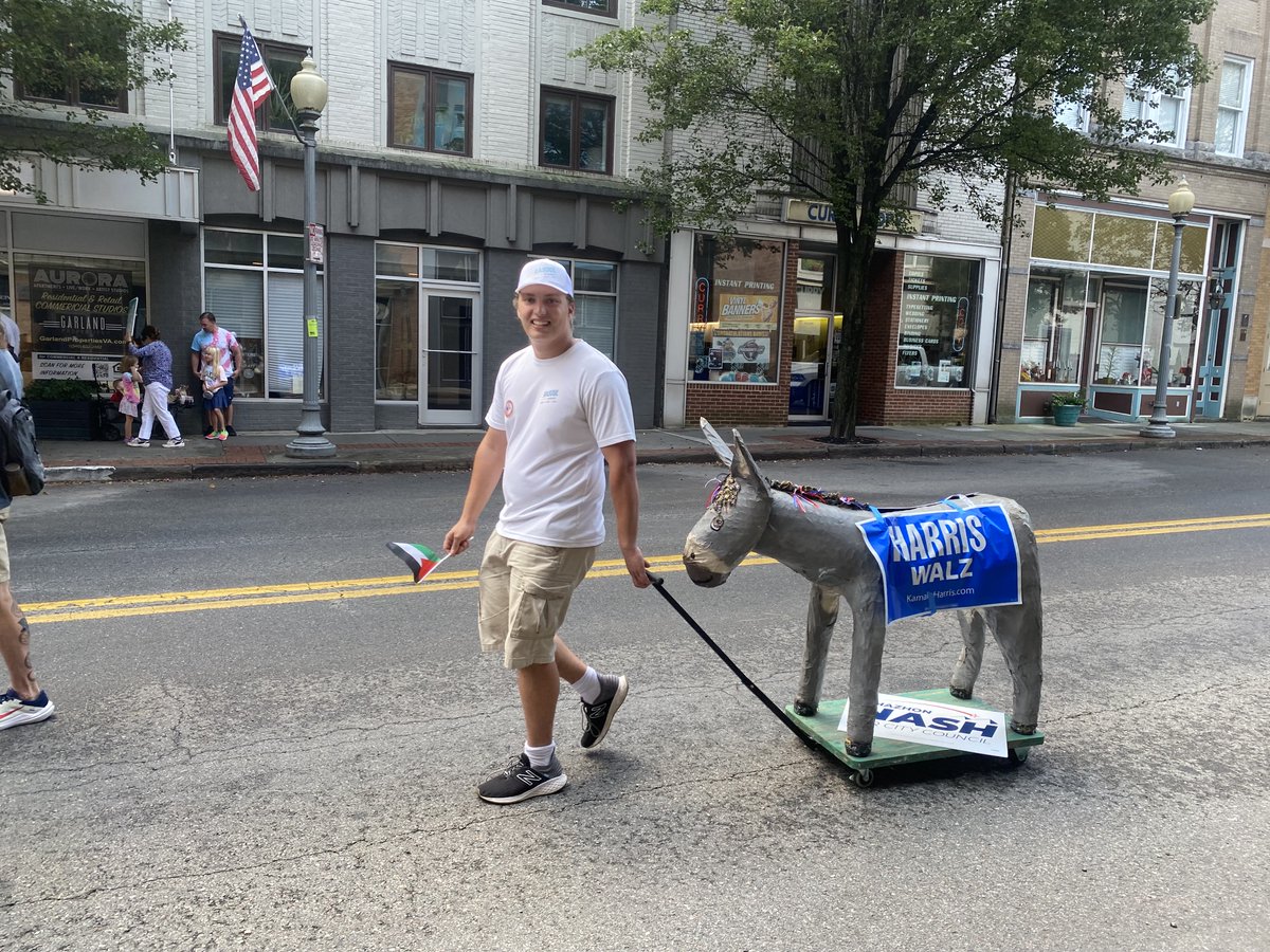 Sam_Rasoul's tweet image. Labor Day Parade 2024! Unions built our middle class and fight for incredibly important protections for our nation’s workers. We must continue to support them and the hard-working folks that keep our communities running #UnionYES!