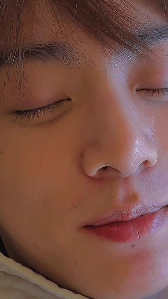 اگه بچم سربازی نبود الان حتما برامون میومد لایو ...

HAPPY BIRTHDAY JUNGKOOK 
#JungkookIsGolden
#NeverLetJKGo
#StandingNextToJK 
#EverybodyNeedsJungkook
#GlobalPopStarJKDay 
#HomeIsJungkook
#RightHereWithJK 
#CloserToJungkook
#HAPPYJKDAY