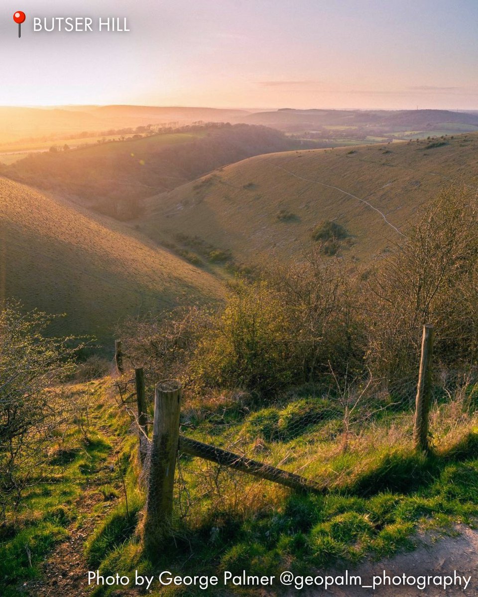 Have you been to Butser Hill? The view at sunset is spectacular ☀️ George Palmer has captured that moment perfectly! Make sure you tag us in your photos of Petersfield, we would love to see your favourite spots!

📸 George Palmer