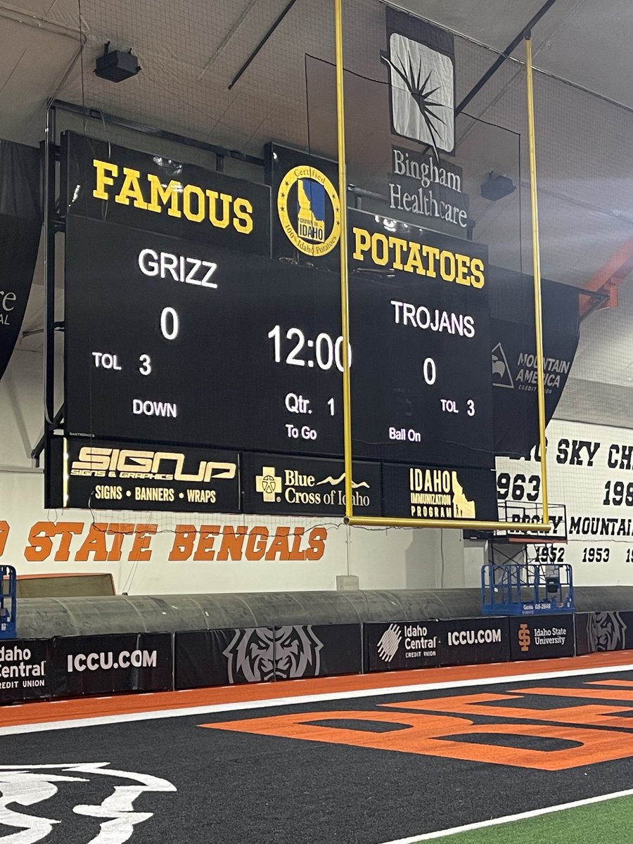RMR game 4 day 2 features Skyline Grizzlies, Idaho Falls vs. Morgan Trojans, Utah.  Great HS football all day at the dome.  🔥🏈