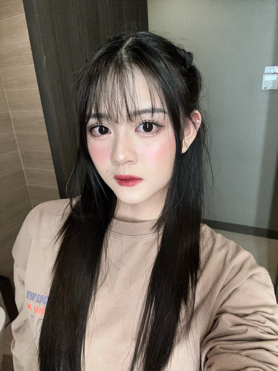 A_ChristyJKT48 tweet picture