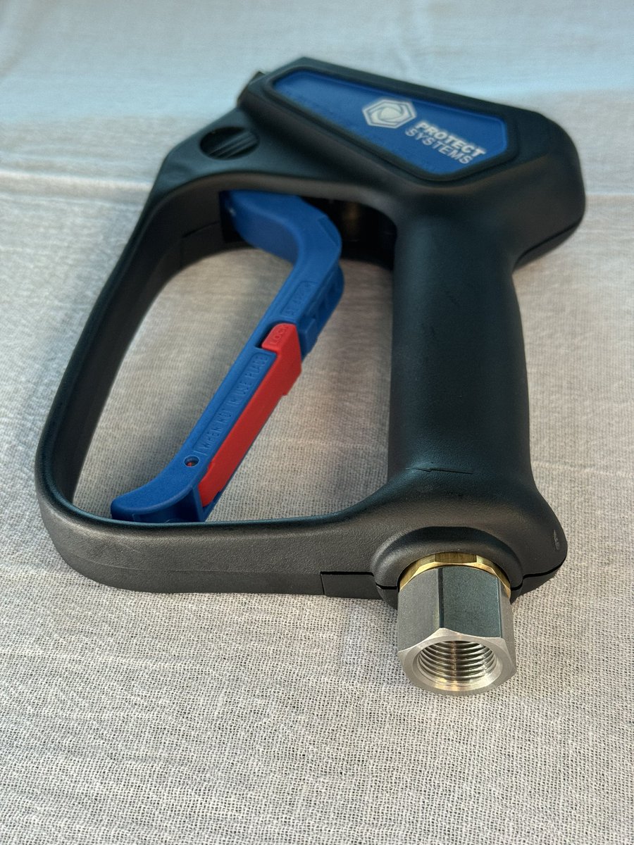 TheChadColby's tweet image. Just unboxed the new cordless kit and ceramic products from Iowa-based @ProtectSystem —super fast delivery! Their @FPShow specials are on through Tuesday, so don’t miss out. Have a great holiday weekend! 🎥🚜 #Unboxing #CordlessKit #CeramicProducts #ProtechSystems