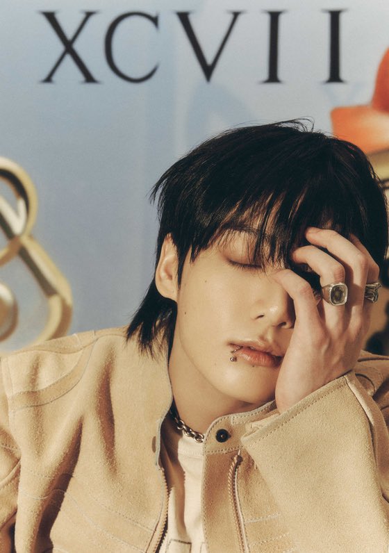 LanaCryes's tweet photo. 해피 정국 데이 🎁🎂🥳 생일 축하해요 💜💜💜 #HappyBirthdayJungkook #happybdayjk #jungkookday https://t.co/zsME2laqhF