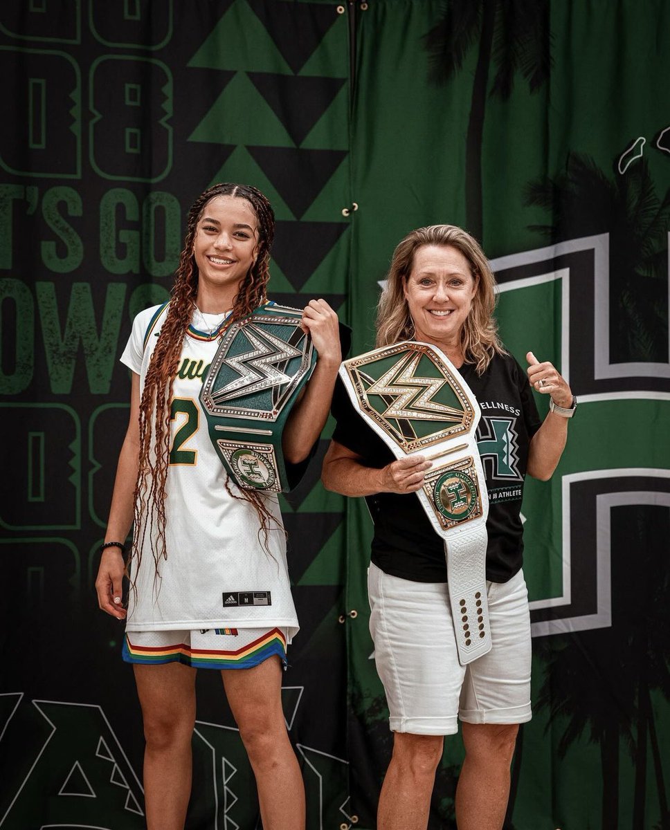 Congrats on your commitment to <a href="/HawaiiWBB/">Hawai‘i Women's Basketball</a> <a href="/keiara_curtis/">Keiara Curtis</a>