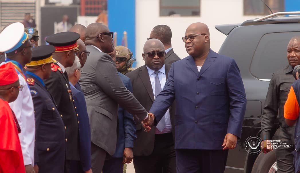 MinIndPME2's tweet photo. #RDC 31.08.2024 | Le Ministre de l'Industrie  et Développement des Petites et Moyennes Entreprises, @LouisWKabamba , a accueilli chaleureusement ce Samedi 31 août 2024, dans la Zone Economique Spéciale de Maluku à Kinshasa, […] https://t.co/Dp5NPYV01C