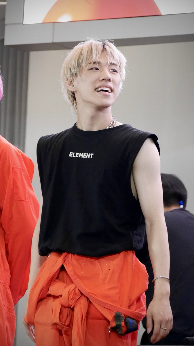 tuwasin's tweet image. โดนตกไม่รู้ตัวของจีงงง ฮือออ 😭🤍✨
.
#DefClass_TAO
#DefClass
#デフクラス
#NIPPONHAKUBANGKOK2024
#DEFCLASSxNIPPONHAKU