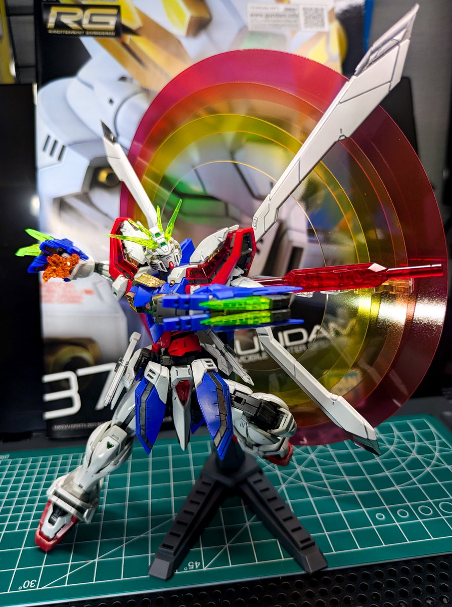 RG ゴッドガンダム　ソリッドクリア RGゴッドガンダムソリッドクリア完成！ | べーやんさんの