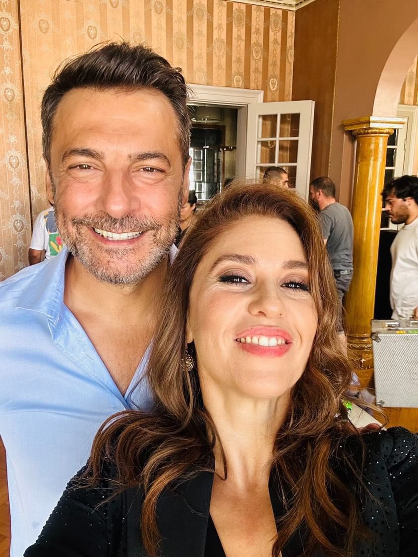 Yeni sezonun ilk #KıvMer selfiesi geldi! ❤️‍🔥

#KızılcıkŞerbeti @showtv