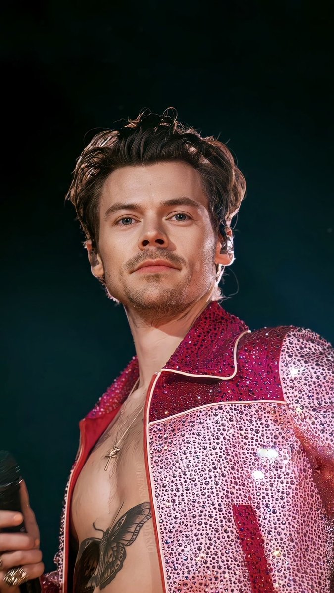 satelliteeharry's tweet image. The prettiest man ever