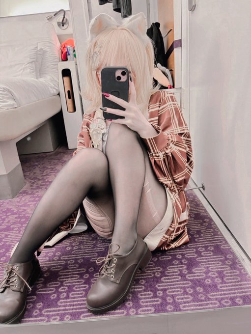 Watch noel's leaked NSFW photo on TwXstars