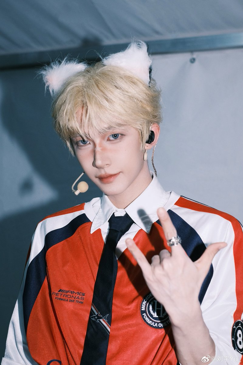 Liuyu_Fanclub's tweet photo. 240831 LIU YU Weibo Update [ENG]
 
I did hear better with 4 ears 🦊 #APlogBiddingFarewellToAugust

#Liuyu #刘宇 #劉宇 
#リュウユ #리우위 #หลิวอวี่ #LưuVũ https://t.co/UXmWIfbxCO