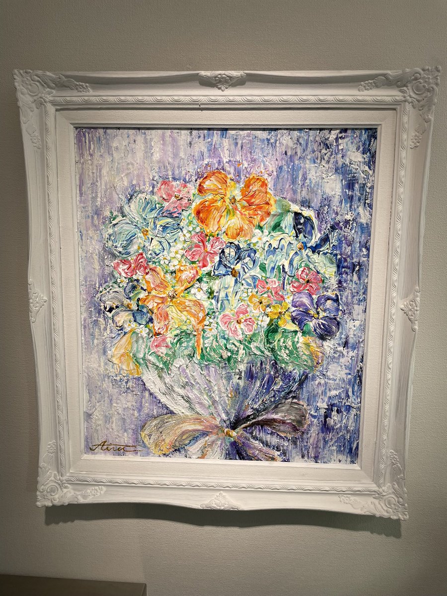 Loveinstallex's tweet image. 表面的な美しさだけではなく
絵を通して伝えたい事、表現したい事を知る事で
絵をより楽しめる

生命の儚さと力強さを感じました。

@aina0703 
#SDSTYO #streetdreamsmag
#SDMfeatures #ART