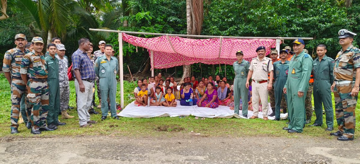 AN_Command's tweet photo. #AirForceComponent actively participated in disaster response &amp; relief efforts during #ExTatpar on 30 Aug. Notably, #AFSCarnic, severely impacted by the 2004 tsunami, played an active role throughout the exercise.
#HADR #AirForceComponent #ANC https://t.co/IwhuXBidQW