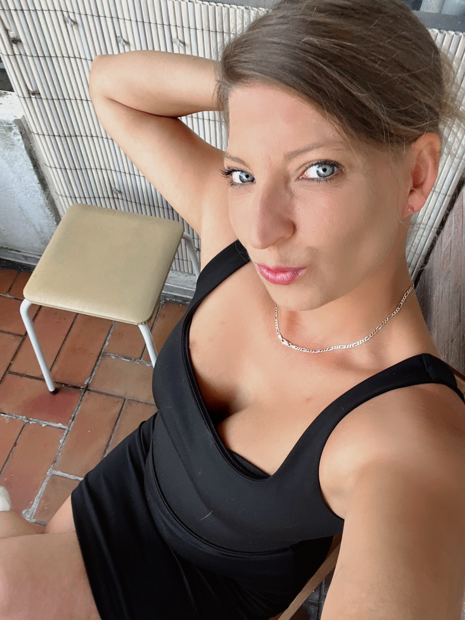 Ich wünsche euch ein schönes Wochenende 😘 was habt ihr so geplant? https://t.co/LFMpf57tAe