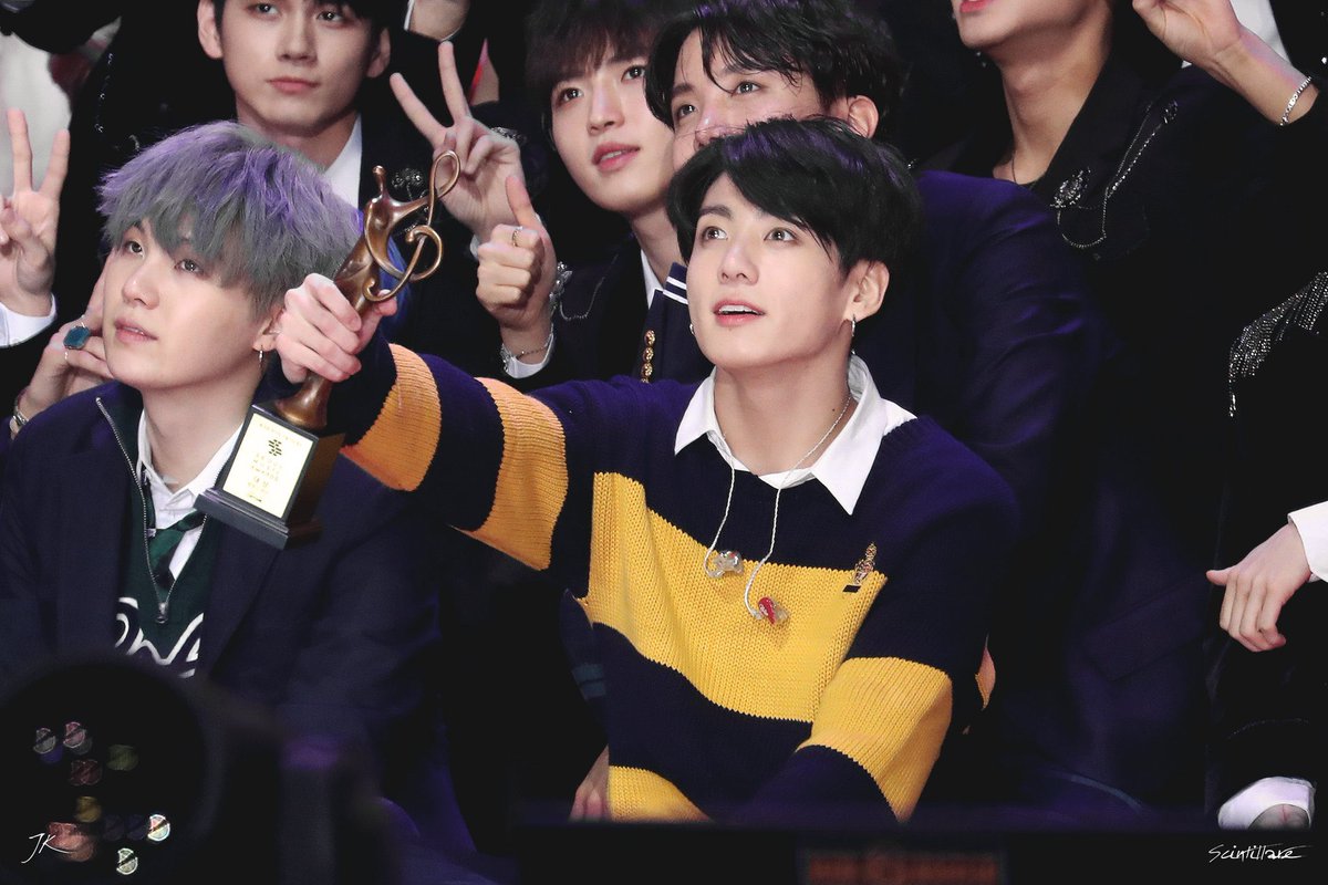 🐰🫶🏻🎂
<a href="/BTS_twt/">방탄소년단</a>
#정국생일ㅊㅋ
#HappyJungKookDay