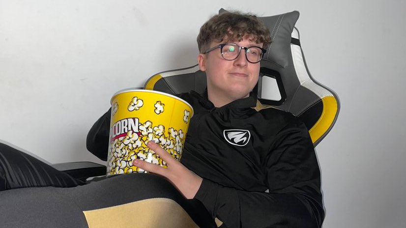 Happy birthday to our Rocket League coach <a href="/billyVIBIN/">uncle bill</a>!🥳