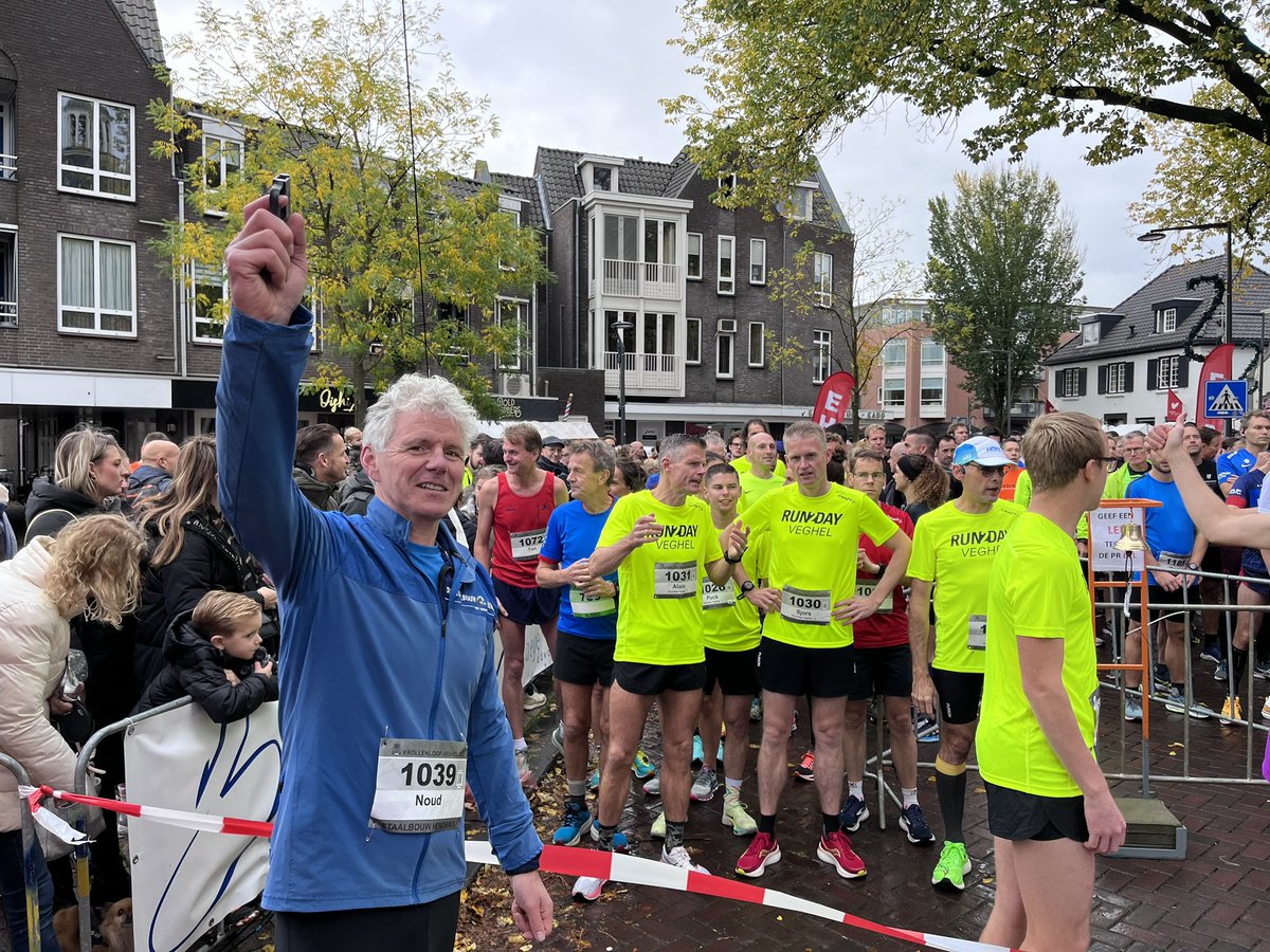 krollenloop's tweet image. Heb jij jezelf al ingeschreven voor de tiende editie van de Lekkerste loop van Brabant? Al meer dan 500 deelnemers gingen je al voor. Ga snel naar krollenloop.nl Deelname kost €10,-; kinderen doen gratis mee aan de 1 en 2,5 km!