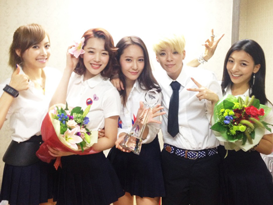 #MeUFanParty

MeU, what would you like to thank f(x) for?

We, for instance, thank f(x) for bringing joy, happiness, great music &amp; performances to watch and listen to, and for helping us grow valuable lifetime friendships.

#15yearswithfx
