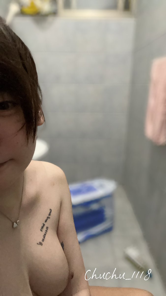 chuchu_1118's tweet photo. 好啦 我知道已經看膩有打乳環的那一邊…
那我就只好…

#
露
另
外
一
邊
（喂😈😈😈😈 https://t.co/zxxZR0E5a5