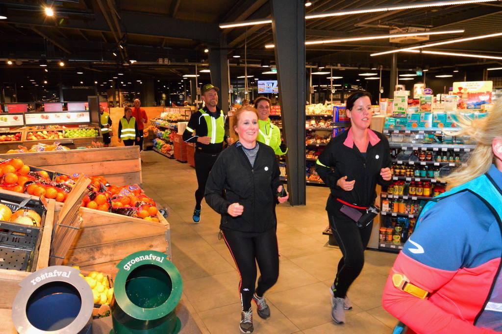 krollenloop's tweet image. Vanwege het 10-jarig bestaan organiseren we op zaterdag 2 november weer een Urban Night Run! We gaan lekker hollen door prachtige gebouwen in het centrum. Deelname kost 5 euro en inschrijven kan via krollenloop.nl
