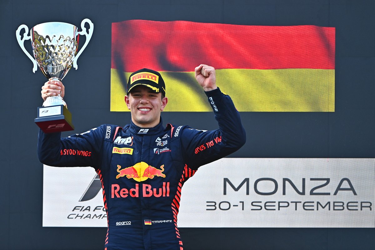 Tim Tramnitz vince la Sprint Race di F3 a Monza, nel 2024.