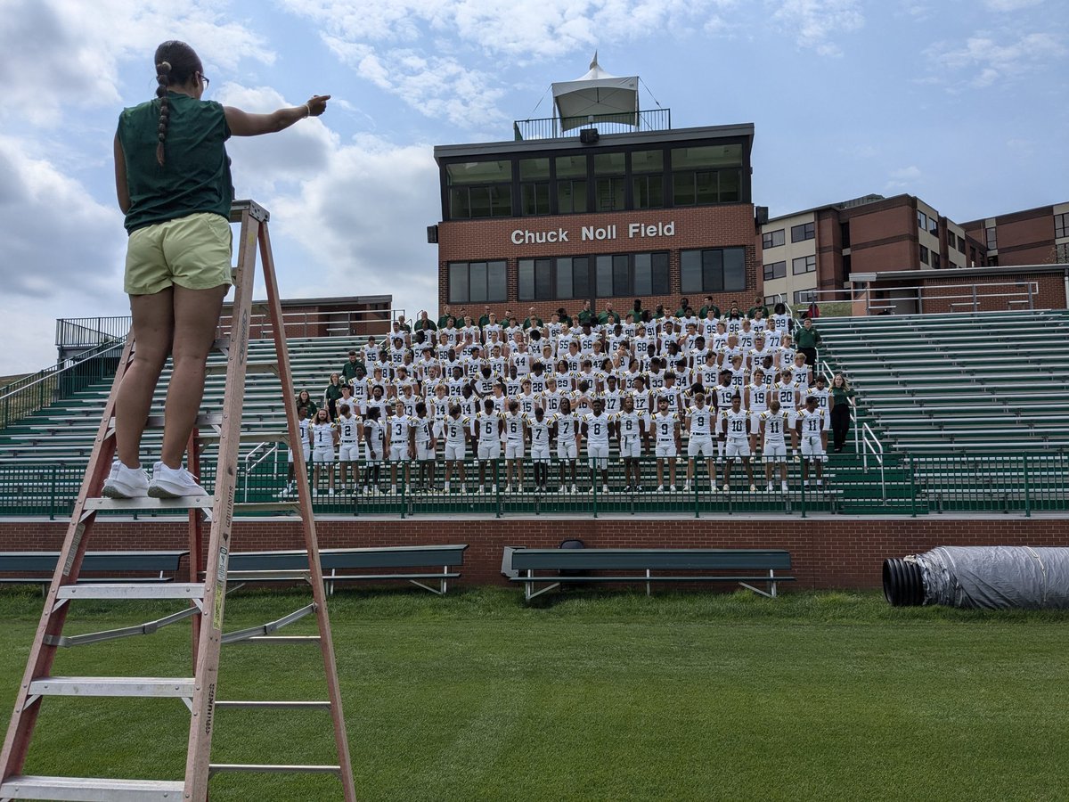 It's @SVC_Football 📷 Day!