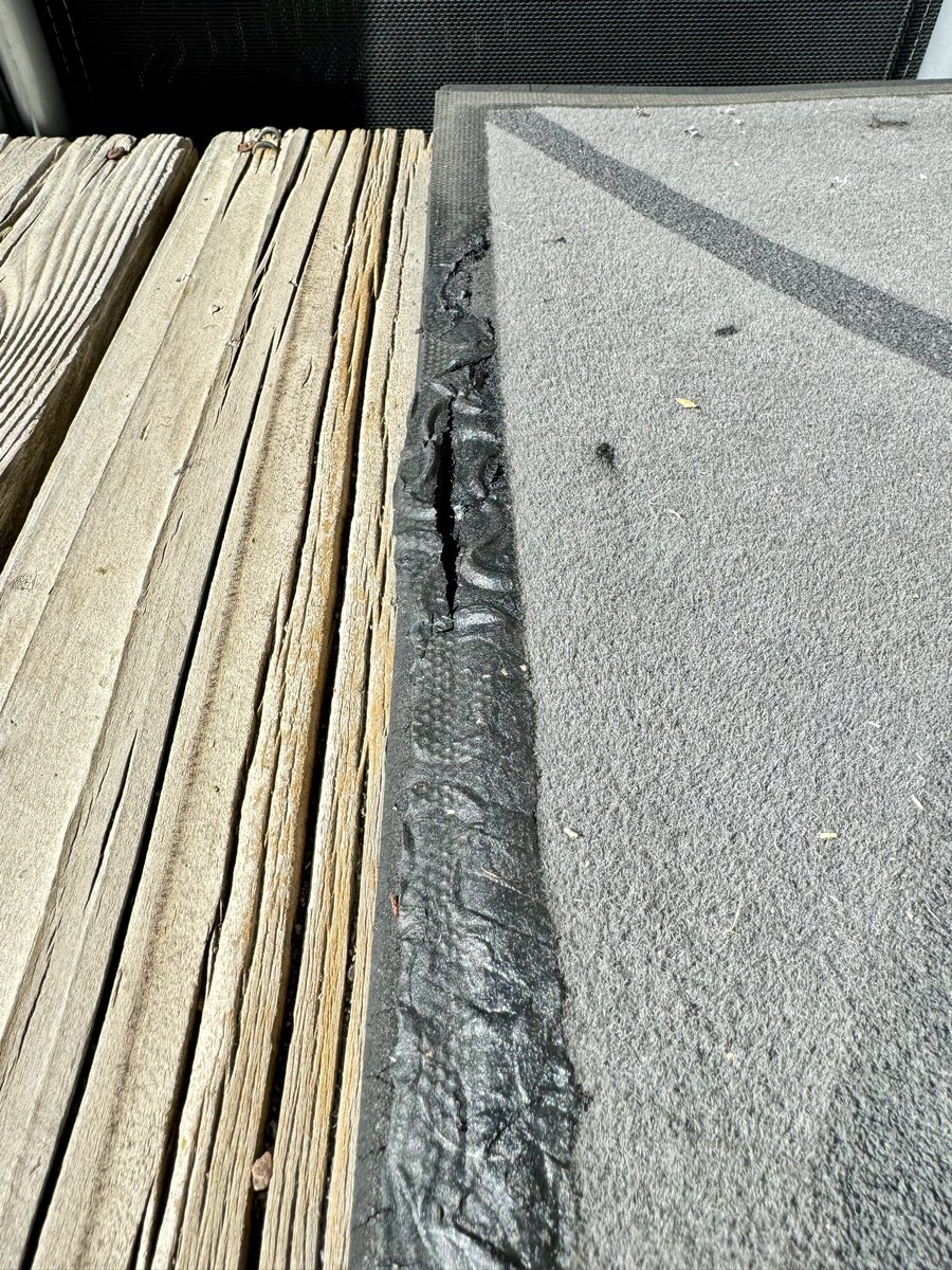 bfri's tweet photo. The @IKEAUSA OKSBY door mat is great. Unfortunately it can’t stand sun and heat very well and the edges start to melt and become like sticky tar. 😬 

https://t.co/fNGfrytJbG https://t.co/H4rtczEmv9