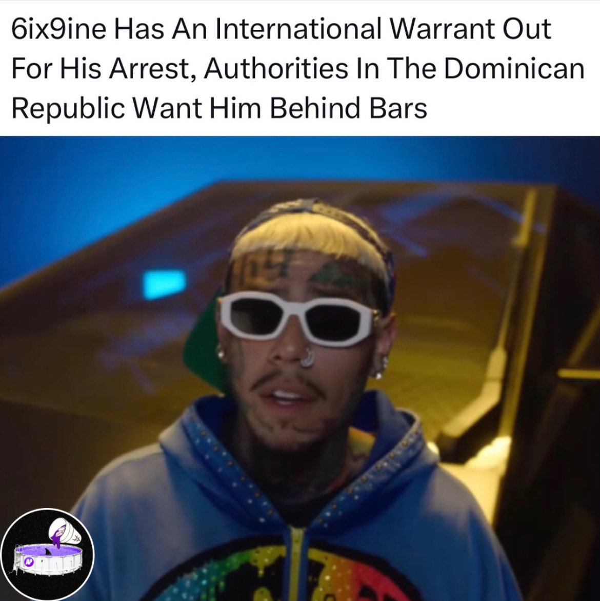 TheArtistPool's tweet photo. #6ix9ine is currently an internationally #wanted man as the #dominicanrepublic places a warrant out for his #arrest….#x https://t.co/xdPNcJn9w5