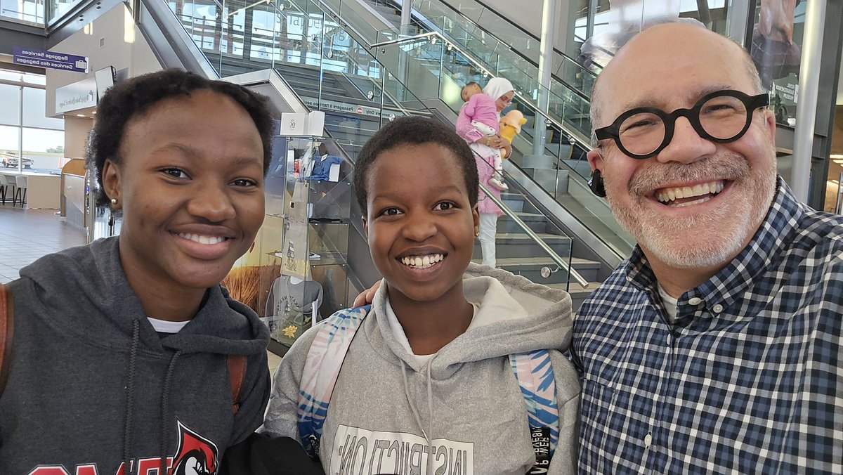 CJHarel's tweet photo. De beaux moments ! Happy times! @FlyYQR, our new and returning international students are on their way back to École Mathieu in #Gravelbourg. @FNCSF @Cefsk #éducation #international #Canada #FRCAN #FRSK https://t.co/lgbsPbb8gw