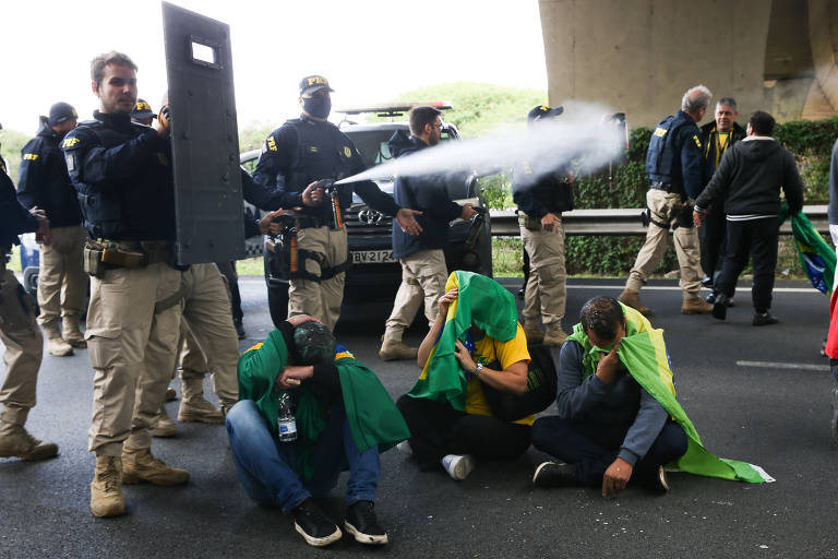 Alexandre de Moraes né brinquedo não gado, abre o olho que a cobra vai fumar, os atos terroristas marcado para 7 de Setembro pelo Malafaia e Bolsonaro vai todo mundo em cana, Xandão vai mandar a tropa com bomba de efeito moral, gás de pimenta, cassetete e bala de borracha, quem