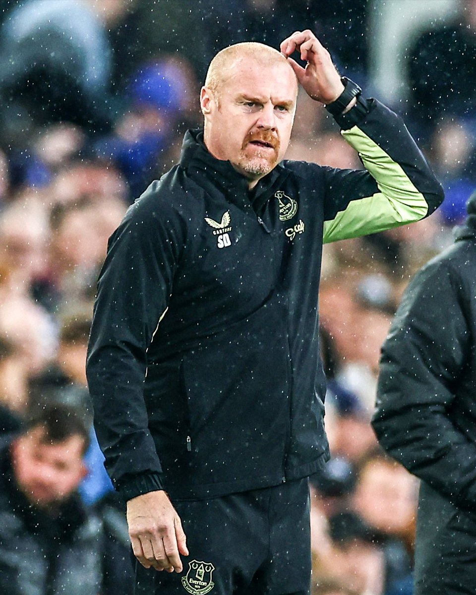 grandoldteam's tweet photo. Sean Dyche: "We did so much right until they scored their first goal. I think they had one shot on target before then. The game should have been out of sight. We conceded one and then threw it away. I can't put my finger on it right now.

"They kept raining it forward and got their reward in the end. The Premier League you have to play to the last breath of the game and we simply didn't but they did. They were playing it forward and crossing it into the box and we didn't deal with it. Simple stuff but we threw it away. It is the third game we have thrown away this season.

"You have to kill teams off at every level, but particularly at this level. Everyone was looking at someone else to deal with things and that is when there is trouble. You could see the body language change.

"You have to see games through and we have enough experience to do that, but today we didn't."