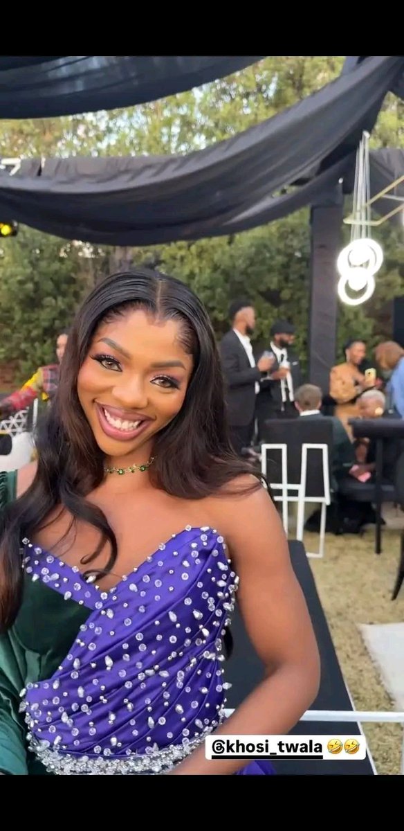 NikiweNgcobo's tweet image. Mother❤️❤️❤️ Selimathunzi is coming back nisazombona nje kutv ubabe wami

Please sms : KHOSI TWALA SEBENZA to 31562

AFRICA FOR KHOSI TWALA
WEEKEND WITH KHOSI TWALA
#KhosiTwala 
#VoteKhosiTwala