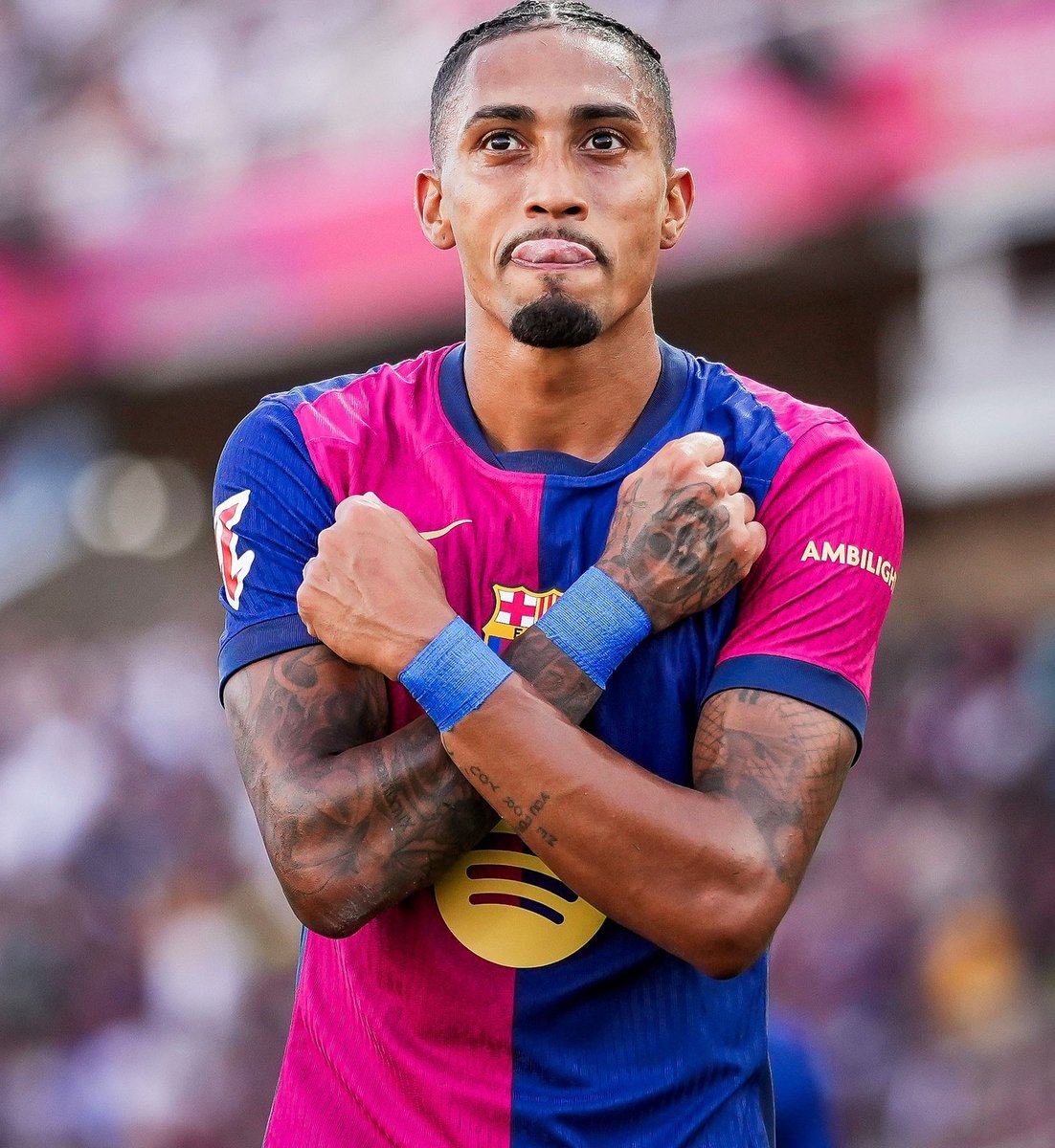 LxoMessismoFCB's tweet photo. Hat-trick                          Casi hat-trick https://t.co/lQIUa1dgwH