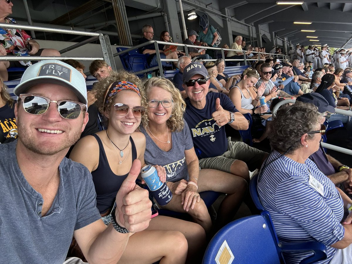 cgilbert12's tweet photo. @NavyFB @NavyAthletics #GoNavy https://t.co/5oIwpHWipQ