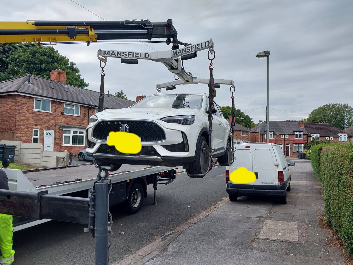 ErdingtonWMP's tweet image. #Kingstanding officers have recovered a stolen vehicle. 

This has been recovered and will be forensically examined before its  reunited to its rightful owner. 

#proactivepolicing 
#StolenCarMidlands