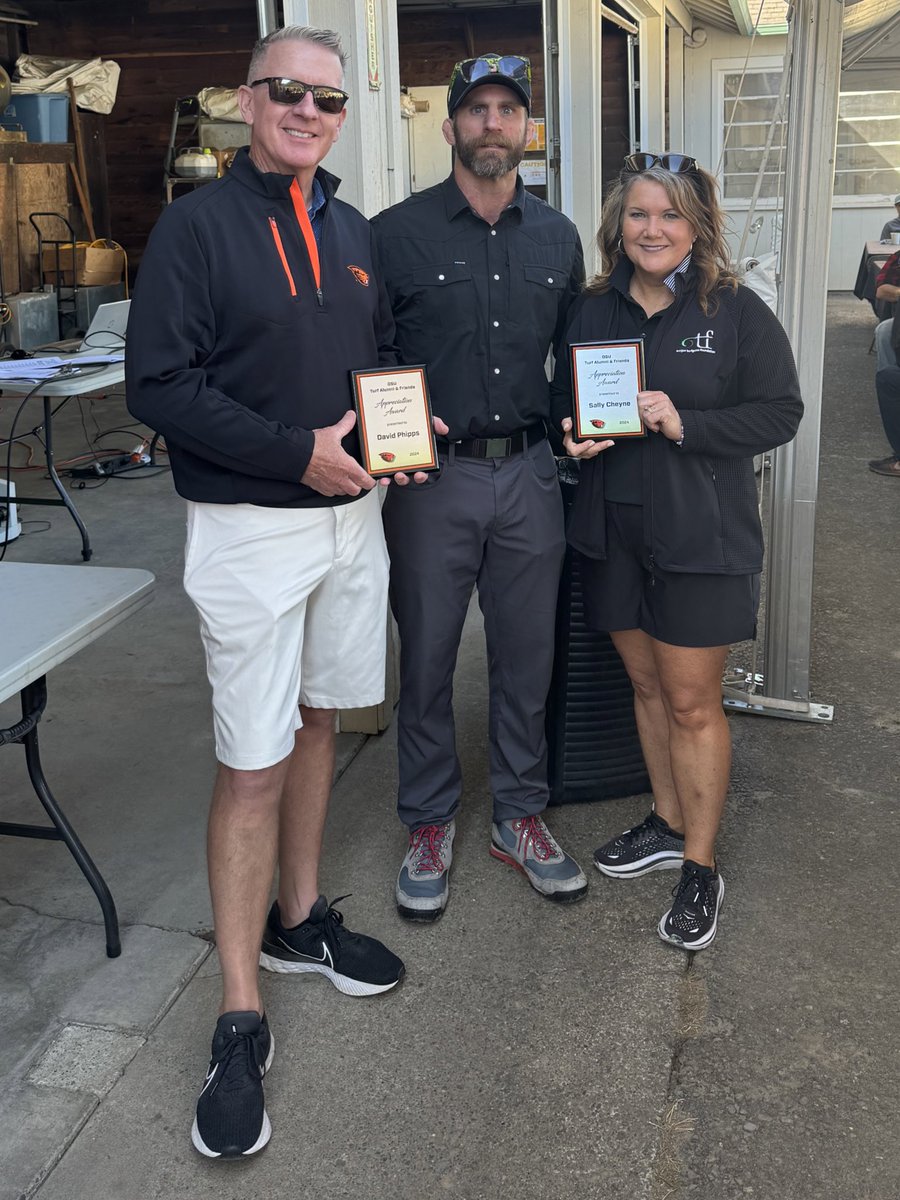 osubeaverturf's tweet photo. Another great OSU field day for the books. Thanks to everyone who came out to support our program. Special shoutout to @GCSAA_NW and @OregonTurfgrass Sally Cheyne for all they’re doing to help us continue to grow #GoBeavs 🦫 https://t.co/HUfgJCqOSc