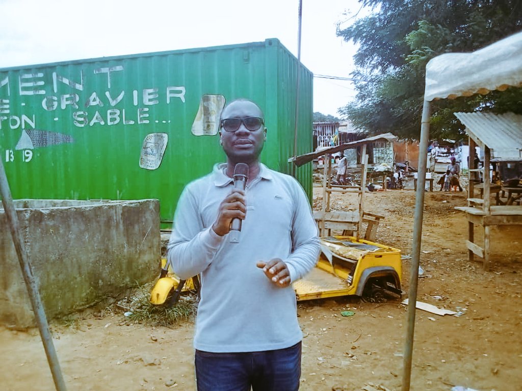 Le dialogue communautaire suivi de la visite guidée, organisés le jeudi 29 Août 2024 au CSU-COM de Gbagba, dans le cadre du projet Momentum.  
#OngMessi
#Momentum
#Jhpiego
#Usaid