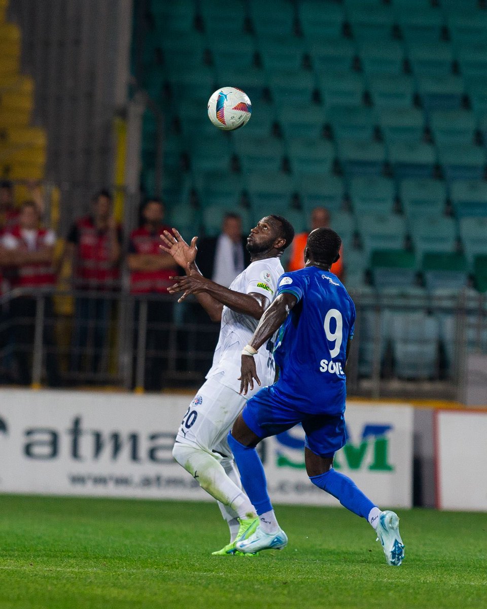 💪🏾Massive 3 points on the road! Thanks for the support <a href="/kasimpasa/">Kasımpaşa</a> fans. More to come. ⚪️🔵 #GodIsGREAT 🙏🏾