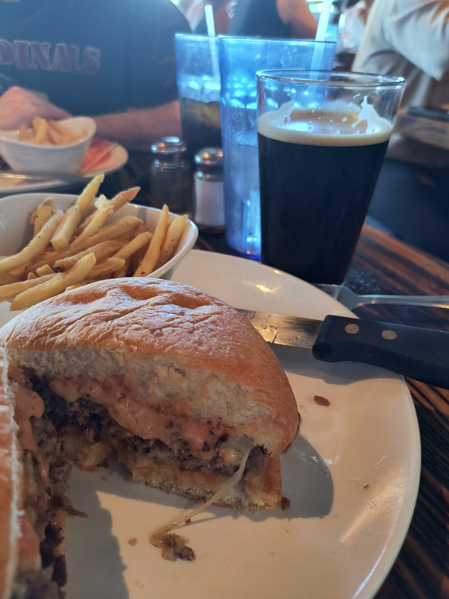 thetamzilla's tweet photo. Lost Viking porter at OHSO. Delightful, even if it is still over 100° out. 

#beersof2024 https://t.co/WQs5bPAyxx