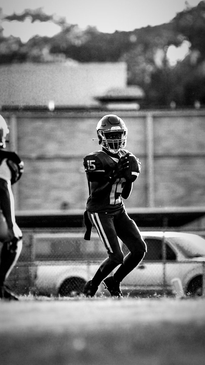 AnthonyGullatt7's tweet image. Clips from my first JV game playing high school football #ichiban #juniorvarsity