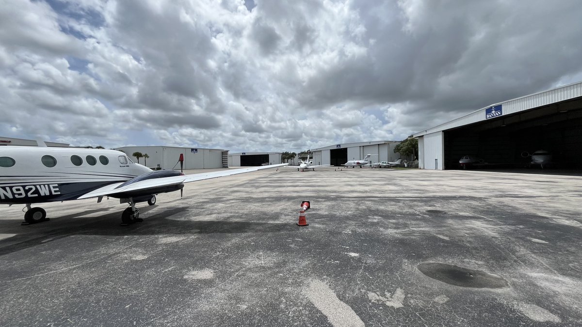 flyingrogerai's tweet image. We’ve been at various local airports in the Miami and Fort Lauderdale area (TMB, HWO, FXE), engaging with pilots. Your insights are invaluable as we continue to redefine the future of Aviation. #Aviation #PilotCommunity #RogerAI #AI #ArtificialIntelligence