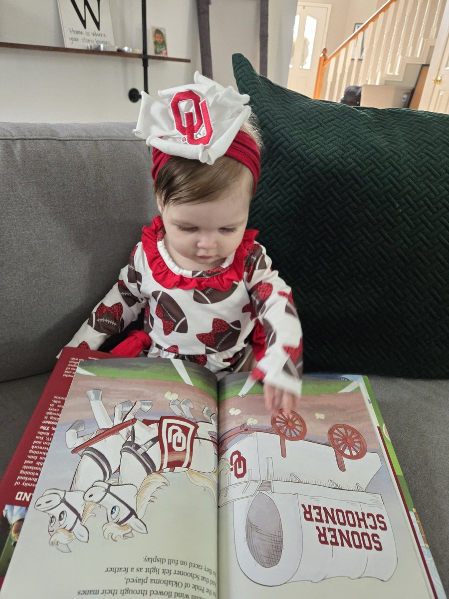 Ripley Kate's first 🏈 football season 🏈 She made it to the 4th quarter of her first <a href="/OU_Football/">Oklahoma Football</a> game, and then we capped off the night with her new favorite bedtime story by <a href="/TRowOU/">Toby Rowland</a> 📕 ❤️ #BoomerSooner